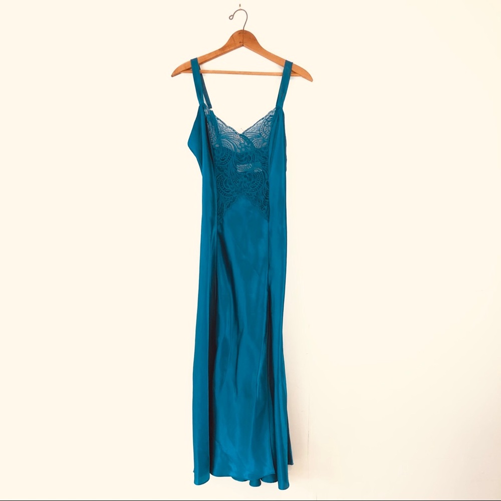 Vintage Victoria’s Secret gold label nightgown
